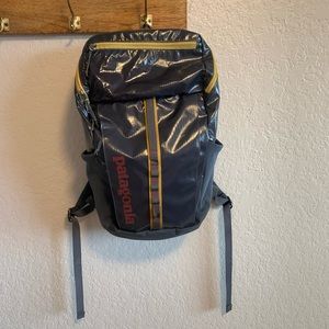 Patagonia 25L Black Hole Daypack
